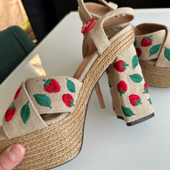 Castaner Spain strawberry platform sandals shoes with bee jewel  size 39 or 8.5 - Picture 10 of 13